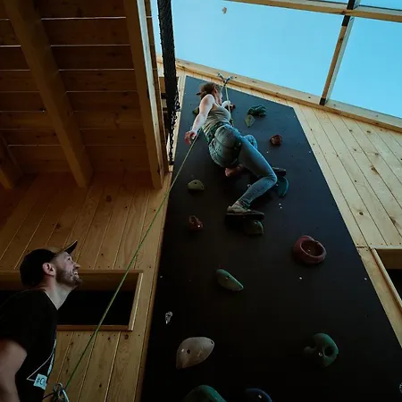 Baza Udana Janowice Wielkie