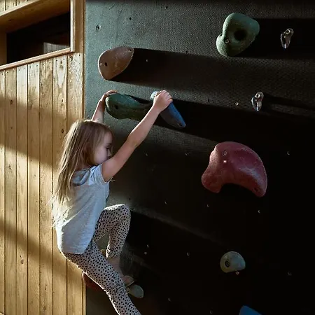 Baza Udana Apartment