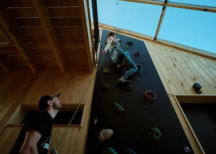 Baza Udana Janowice Wielkie