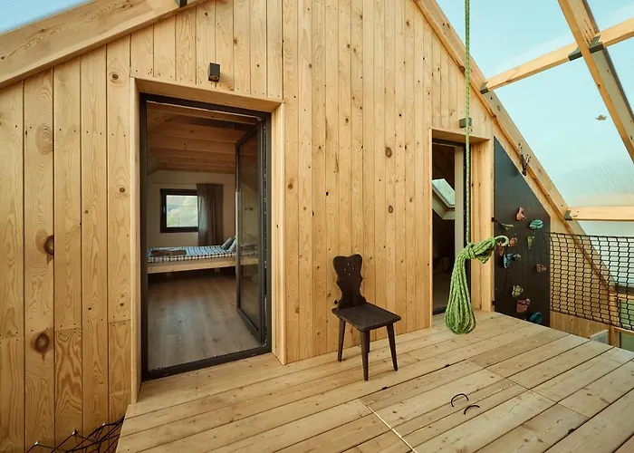 Baza Udana Janowice Wielkie